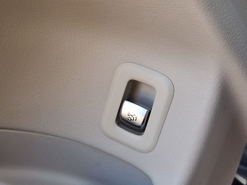 Used 2020 Mercedes-Benz GLC 300 image 28