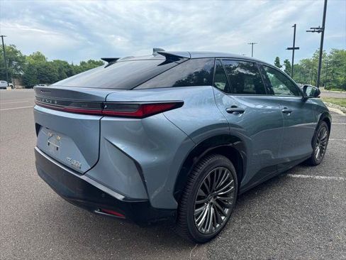 Certified 2023 Lexus RZ 450e Premium w/ Accessory Package (2T) AWD/4WD image 4