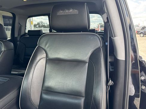 Used 2018 Chevrolet Silverado 1500 High Country AWD/4WD image 28