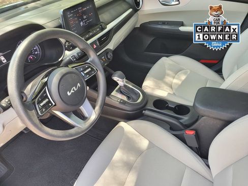 Used 2023 Kia Forte LXS w/ LXS Technology Package FWD image 18