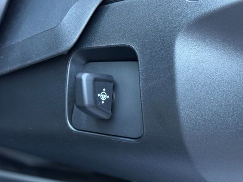 Used 2022 BMW iX xDrive50 w/ Sport Package image 20