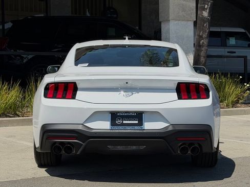 Used 2026 Ford Mustang Coupe RWD image 7