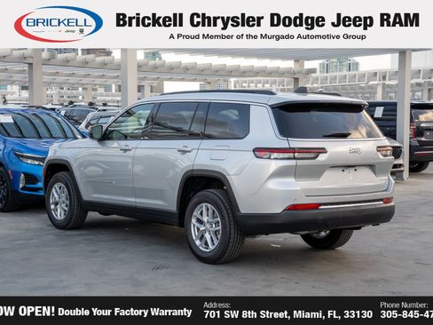 New 2025 Jeep Grand Cherokee L Laredo image 7