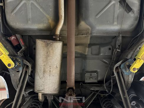 Used 1988 Lincoln Town Car Signature image 57