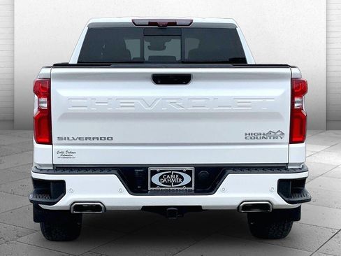 Used 2023 Chevrolet Silverado 1500 High Country w/ Technology Package AWD/4WD image 3