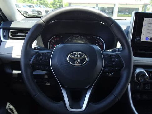Certified 2025 Toyota RAV4 XLE w/ Convenience Package FWD image 24