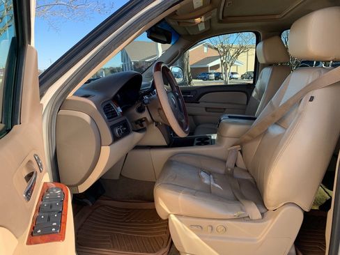 Used 2012 GMC Yukon SLT w/ SLT-2 Equipment Package image 22