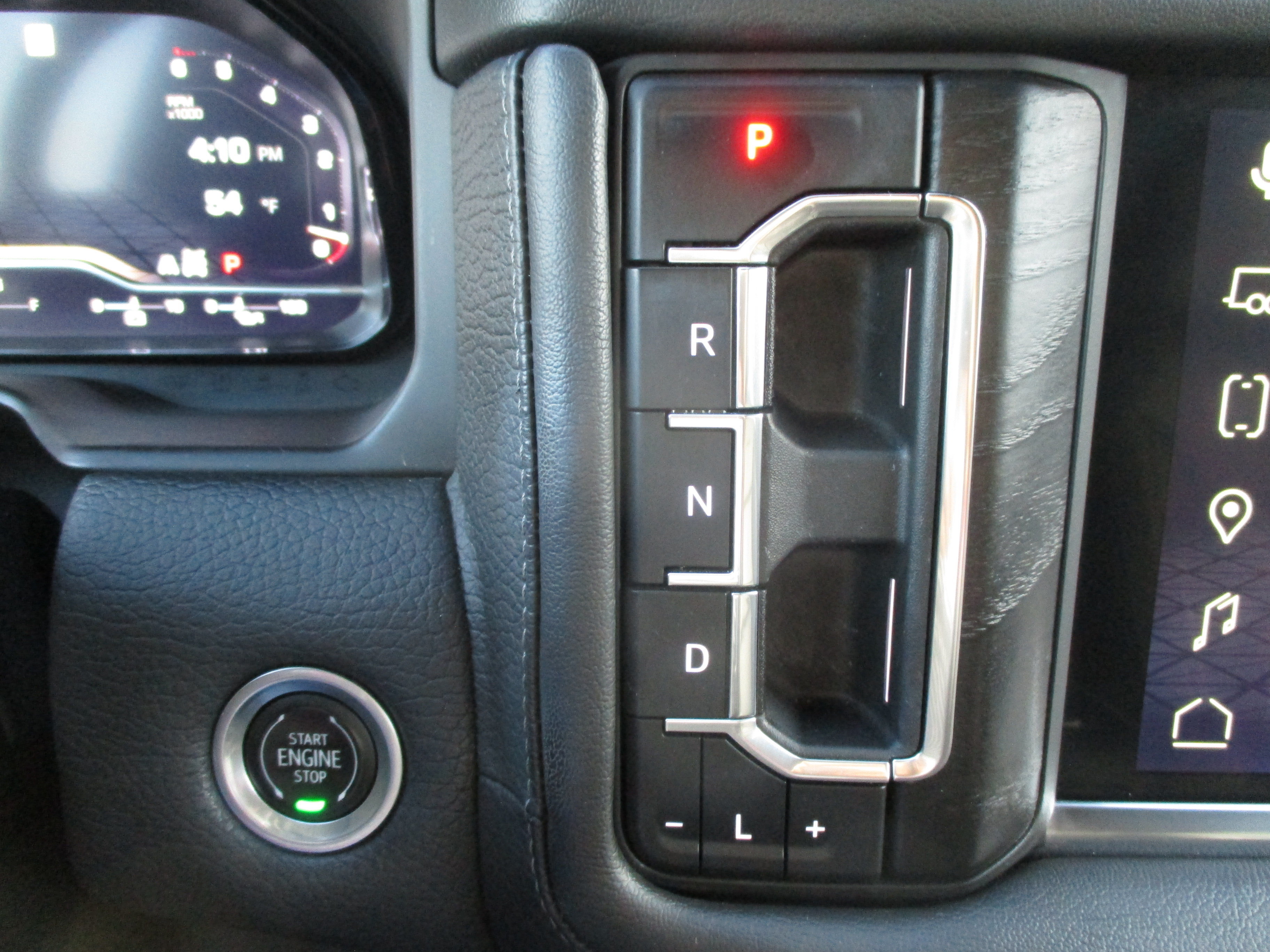 Used 2022 GMC Yukon XL Denali w/ Max Trailering Package AWD/4WD image 20
