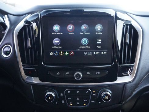 Used 2020 Chevrolet Traverse LT AWD/4WD image 45