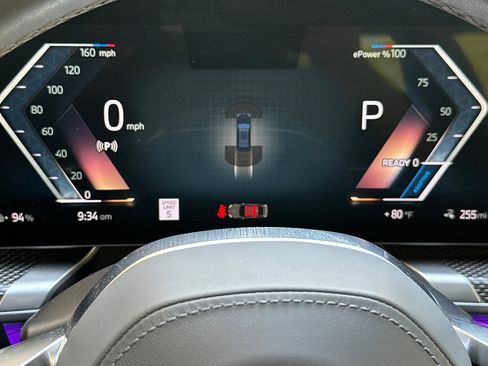 Used 2023 BMW i7 xDrive60 w/ Executive Package 2 AWD/4WD image 23