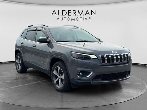 Used 2019 Jeep Cherokee Limited AWD/4WD image 7