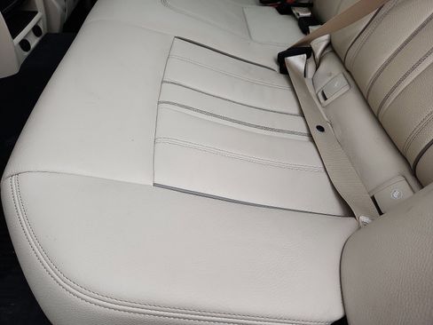 Used 2019 BMW 530i xDrive w/ Convenience Package image 28