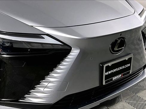 Used 2023 Lexus RZ 450e Premium image 28