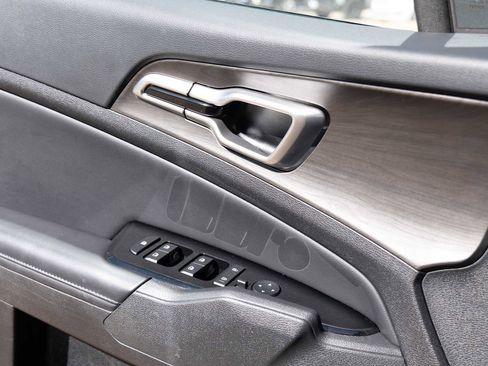 Certified 2023 Kia Sportage X-Line w/ X-Line Premium Package image 21