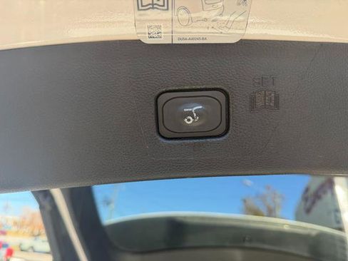 Used 2018 Ford Edge SEL w/ Equipment Group 201A image 6