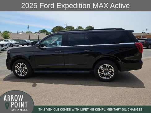 Used 2025 Ford Expedition Max Active AWD/4WD image 7