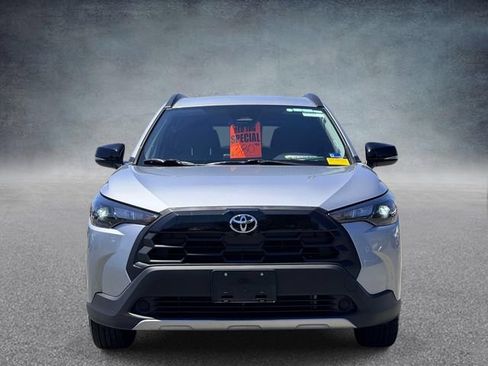 Used 2026 Toyota Corolla Cross LE FWD image 6