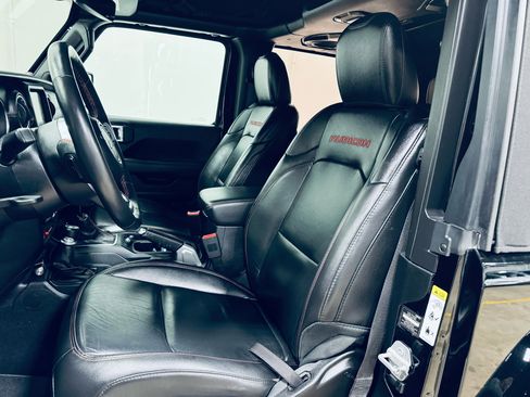Used 2019 Jeep Wrangler Rubicon image 31
