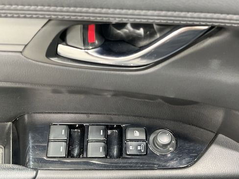Used 2021 MAZDA CX-5 Touring image 13