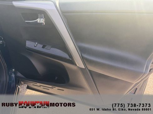 Used 2017 Toyota RAV4 Limited image 25