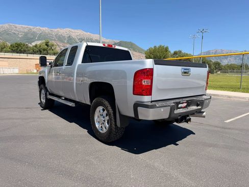 Used 2013 Chevrolet Silverado 2500 LT w/ Interior Plus Package AWD/4WD image 5