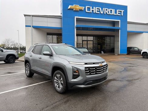 New 2026 Chevrolet Equinox LT w/ Convenience Package II AWD/4WD image 1