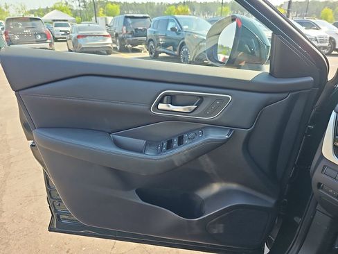 New 2026 Nissan Rogue Platinum w/ Platinum Premium Package AWD/4WD image 32