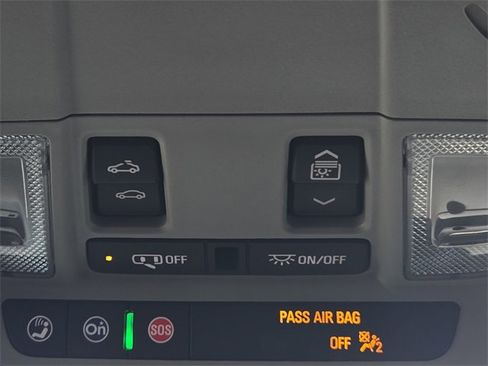 Used 2024 GMC Terrain SLE w/ Driver Convenience Package image 25