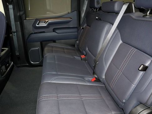 Used 2023 Chevrolet Silverado 1500 High Country w/ Technology Package AWD/4WD image 21
