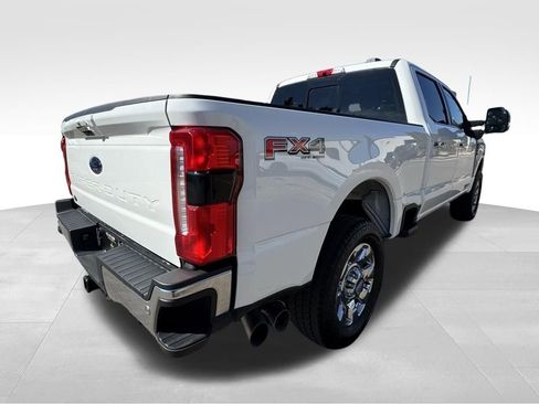 Used 2023 Ford F250 Lariat w/ Lariat Ultimate Package image 7