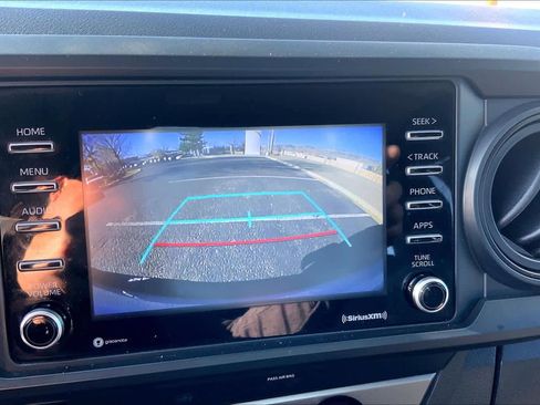 Certified 2022 Toyota Tacoma SR image 27