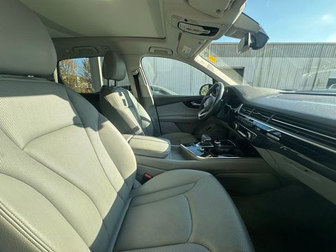 Used 2019 Audi Q7 3.0T Premium Plus w/ Premium Plus Package image 3
