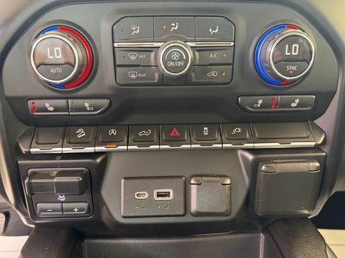 Used 2019 Chevrolet Silverado 1500 RST w/ All-Star Edition image 31