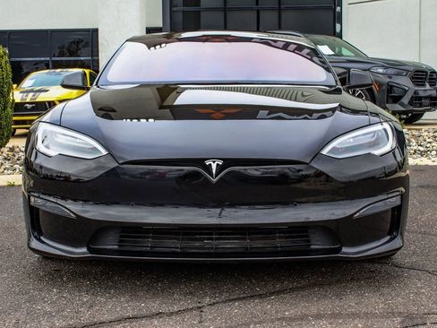 Used 2021 Tesla Model S Plaid image 2