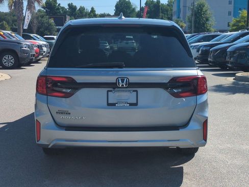 Used 2025 Honda Odyssey EX-L image 5