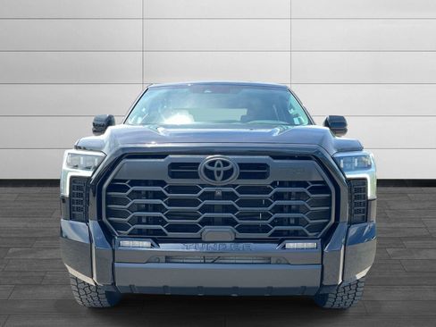 Used 2024 Toyota Tundra Limited w/ TRD Off-Road Package AWD/4WD image 7