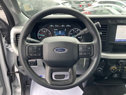 Used 2024 Ford F250 XLT image 13