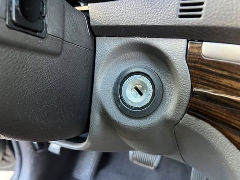 Used 2012 Hyundai Santa Fe SE image 23