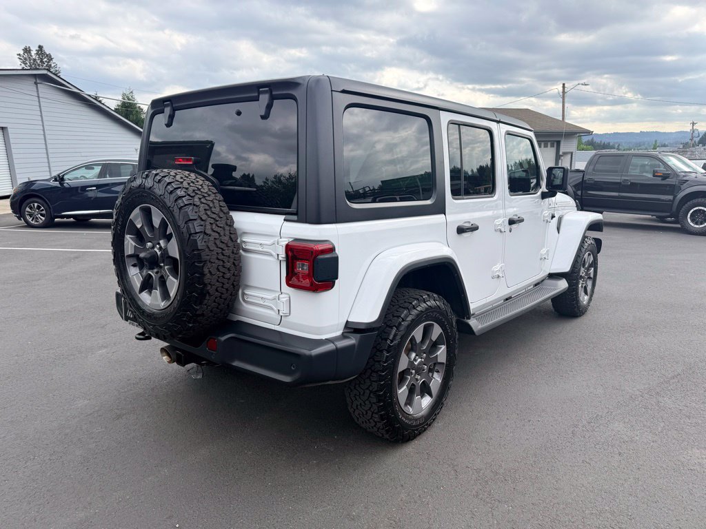 Used 2018 Jeep Wrangler Unlimited Sahara w/ Uconnect 4C Nav & Sound Group AWD/4WD image 5