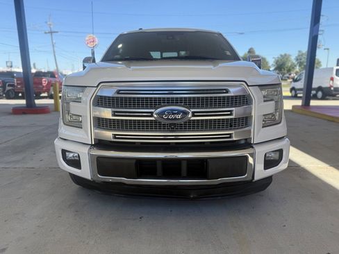 Used 2015 Ford F150 Platinum w/ Equipment Group 701A Luxury image 8