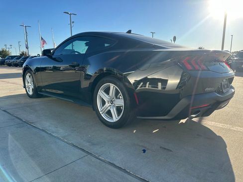 New 2026 Ford Mustang Coupe image 3