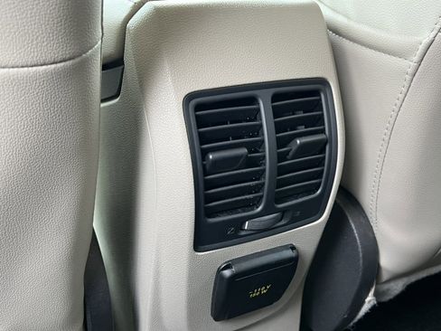 Certified 2017 Ford Escape Titanium image 30