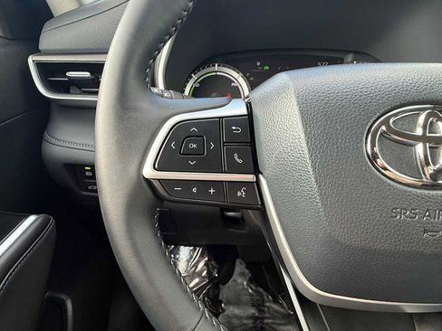 Used 2026 Toyota Highlander XLE AWD/4WD image 23