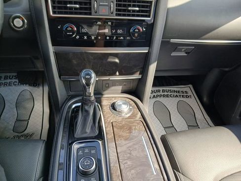 Used 2022 INFINITI QX80 Luxe w/ All-Season Package image 23