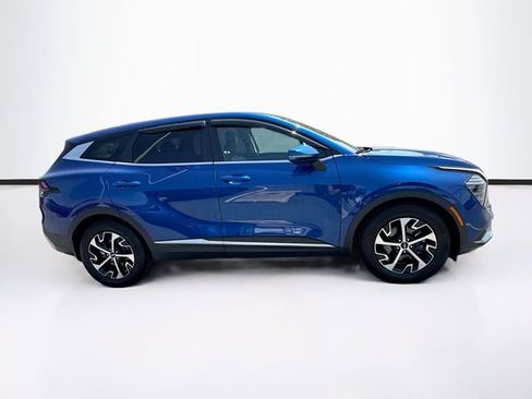 Used 2024 Kia Sportage EX FWD image 8