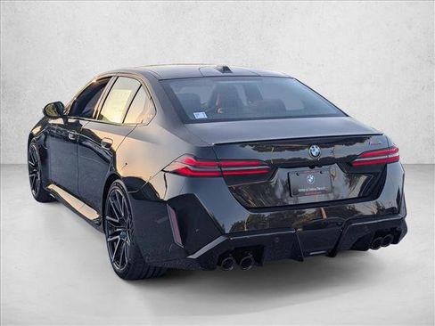 New 2026 BMW M5 image 8