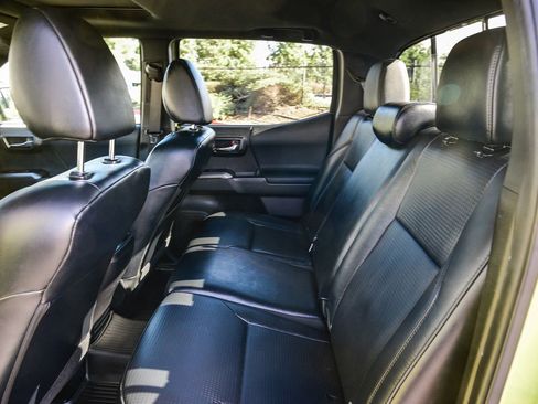 Certified 2023 Toyota Tacoma TRD Off-Road w/ TRD Premium Off Road Package image 22