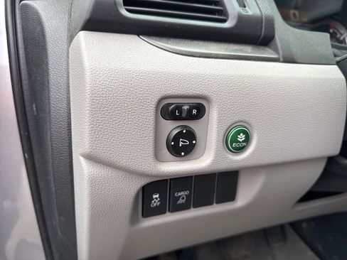 Used 2017 Honda Ridgeline RTL-T image 12