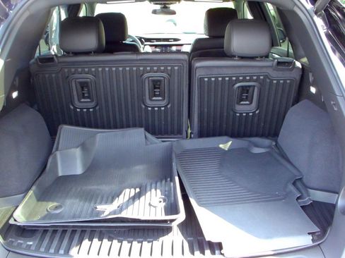 Used 2025 Cadillac XT5 Luxury w/ LPO, Floor Liner Package AWD/4WD image 26