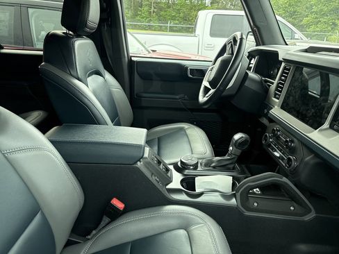 Used 2024 Ford Bronco Outer Banks AWD/4WD image 6